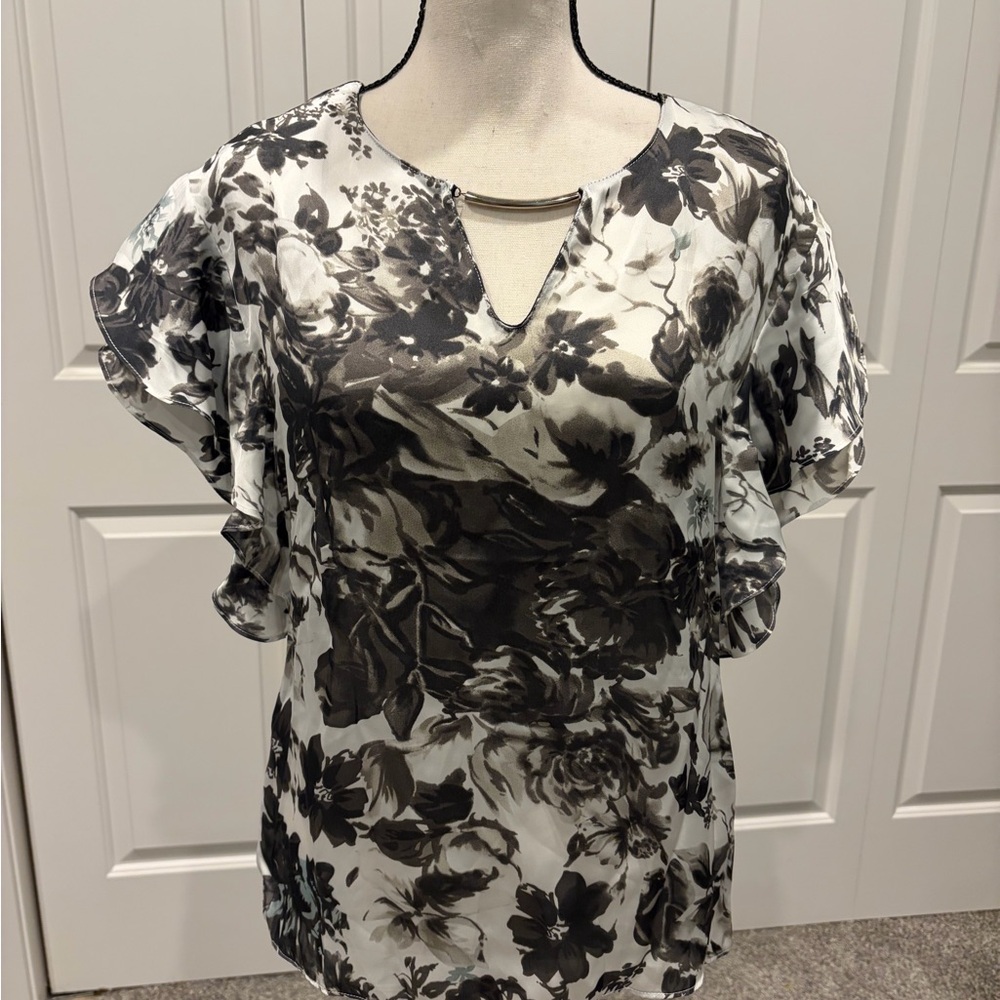 Philosophy Black and White Floral Blouse